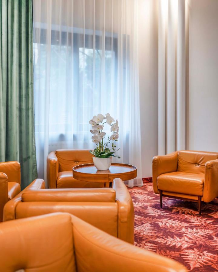 Hotel H12**** 크라쿠프 외부 사진